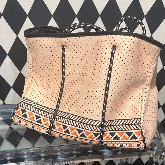 Stylish Tan and Black Neoprene Bag - Picture 1 of 3